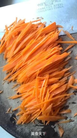 Carrots Mixed with Fragrant Dried recipe