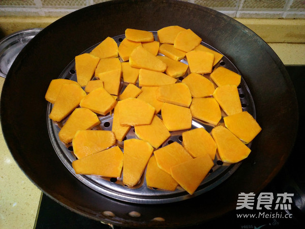 Pumpkin and Red Bean Mooncakes recipe