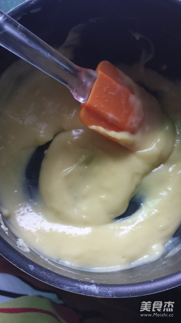Cocoa Puffs with Custard Sauce recipe