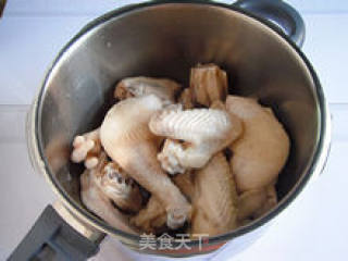 [cordyceps Chicken Soup]--- A Mild and Nourishing Soup in Winter recipe