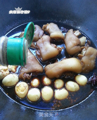 Winter Recipe: [2] Zhu Ba Jie Playing Football-stewed Pig's Trotter with Quail Eggs recipe