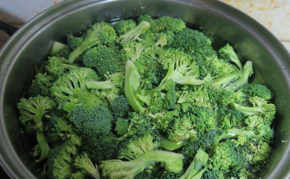 Braised Broccoli with Sausage recipe