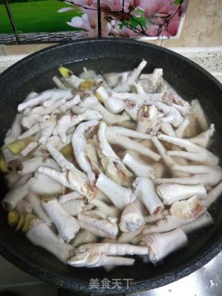 Lemon Green Mango Pickled Pepper Chicken Feet recipe