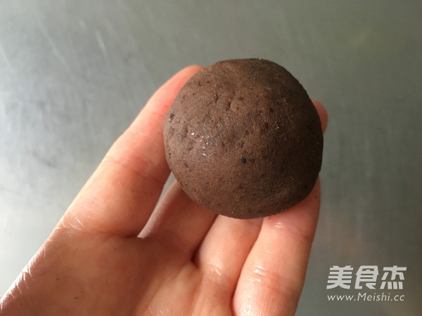 Cantonese Egg Yolk Bean Paste Mooncake recipe