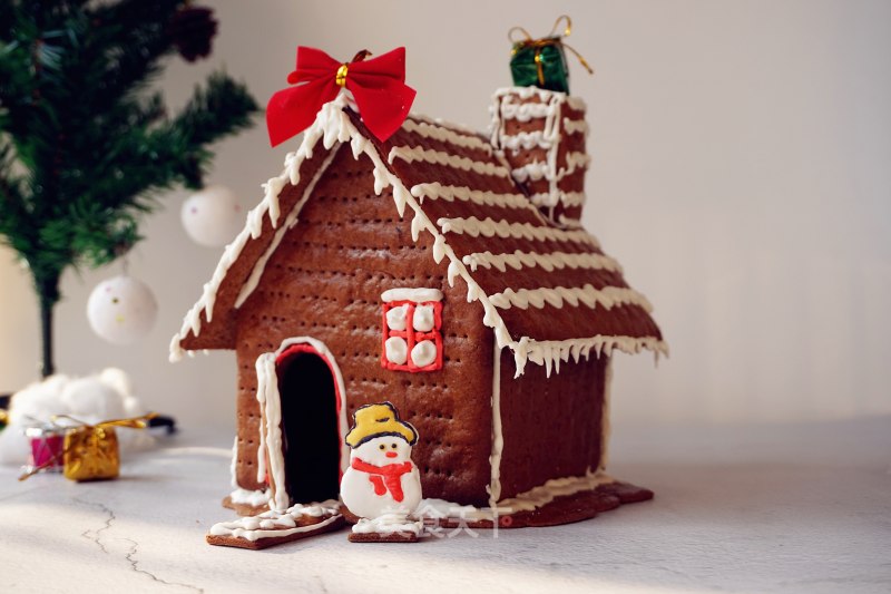 "oven Gourmet" Christmas Gingerbread House recipe