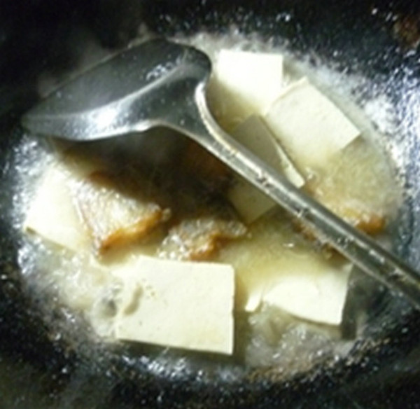 Braised Tofu with Fish recipe