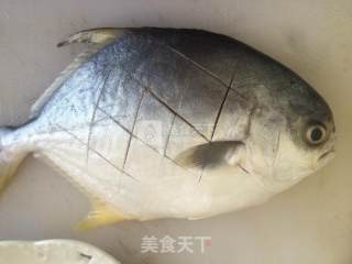 Pan-fried Pomfret recipe