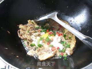 Fish Intestine Omelette Rice Bowl recipe