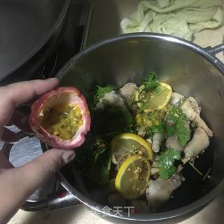 Lemon Hot and Sour Chicken Feet recipe