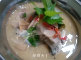 Soaked Radish and Crucian Carp Soup recipe