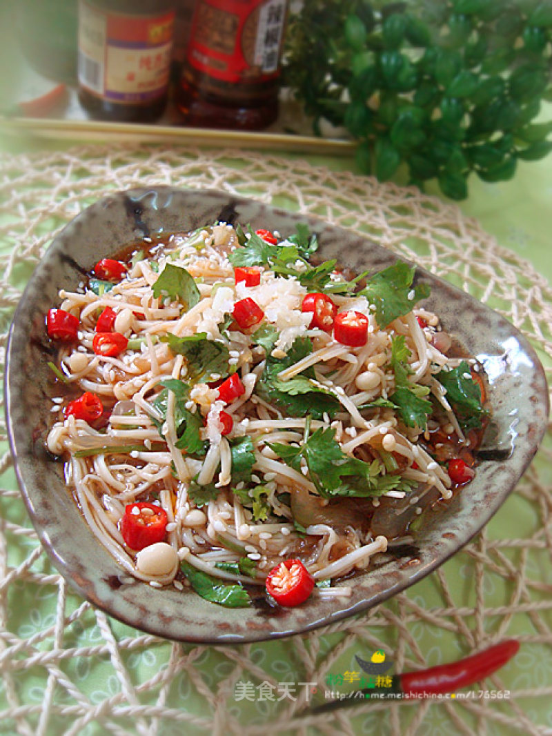 Cold and Crispy Enoki Mushroom Jellyfish Shreds recipe