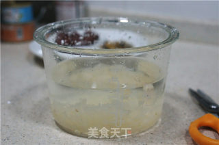 White Fungus, Red Dates, Wolfberry Porridge recipe