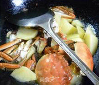 Fried Potatoes with Hairy Crabs recipe