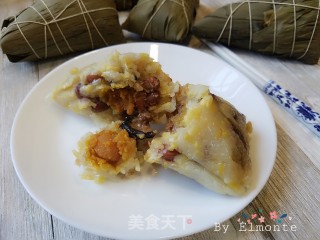 Cantonese Style Egg Yolk Meat Dumplings recipe