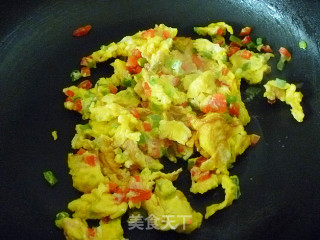 [sausage, Pepper and Egg] Quickly Stir-fry and Also Have Rice recipe