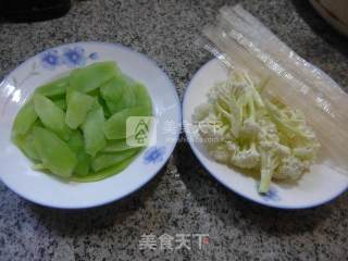 Cauliflower Vermicelli Boiled Lettuce recipe