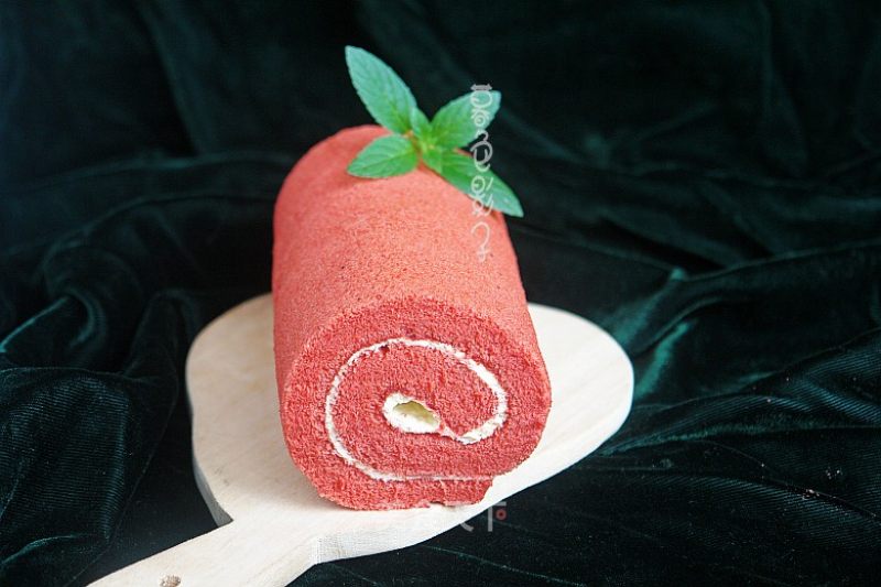 #四session Baking Contest is Love to Eat Festival#red Velvet Cream Rolls recipe