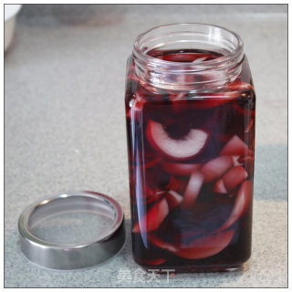 It Sounds Magical-----onion Dipped in Red Wine recipe