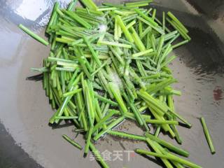 Stir-fried Shrimp with Leek recipe