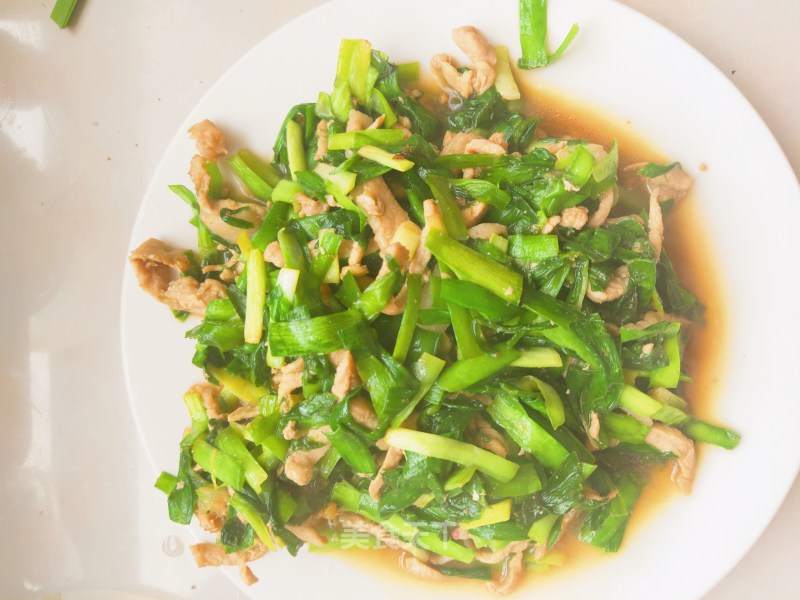 Hometown Traditional Snack-stir-fried Shredded Pork with Leek recipe