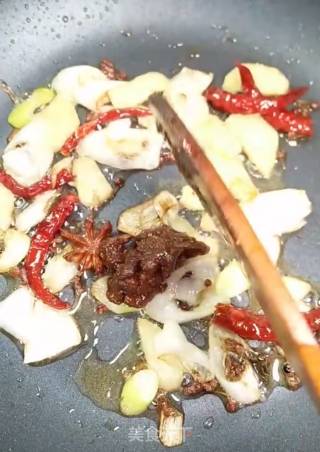 Sauce-flavored Yellow Croaker recipe