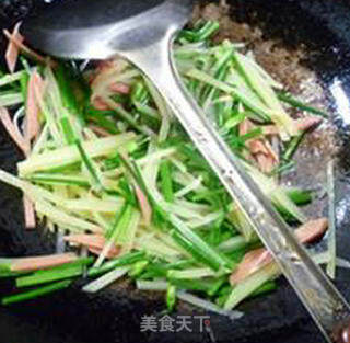 Ham Sausage, Chives and Potato Shreds recipe