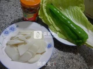 Stir-fried Rice Cakes with Beef Sauce and Peppers and Cabbage recipe