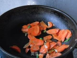 Home-style Stir-fry---[carrots, Green Peppers and Cabbage Slices] recipe