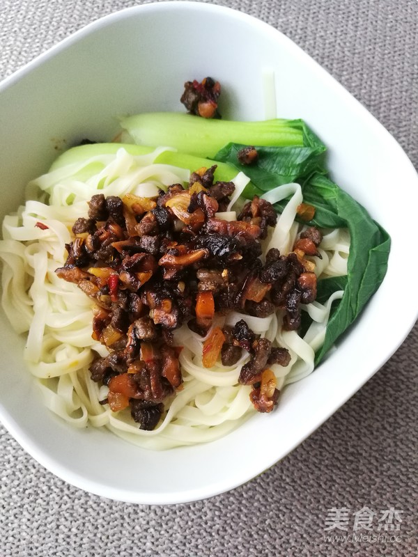 Mushroom Beef Fried Noodles recipe