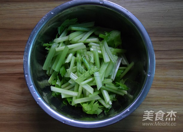 Celery Sauteed Dry recipe