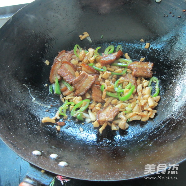 Stir-fried Dongpo Pork with Dried Radish recipe