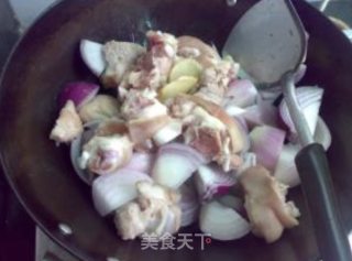 Onion Pork Knuckle recipe