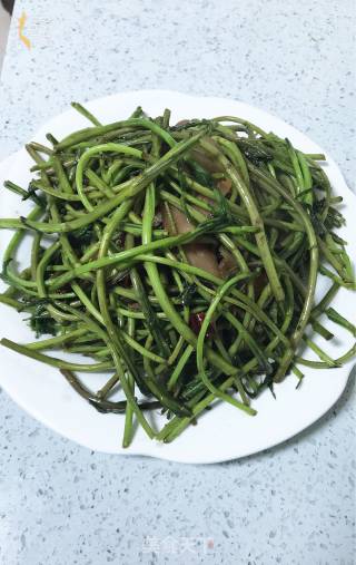 Stir-fried Wild Artemisia recipe