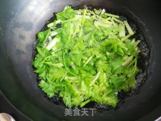 Celery Stir-fried Xiaobaizi recipe