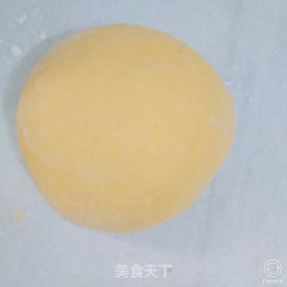 Simple and Delicious Golden Pumpkin Pie recipe