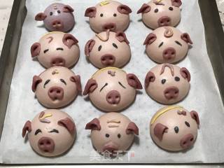 Cute Little Pig Buns recipe