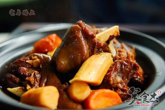 Braised Lamb with Yam on Iron Stick recipe