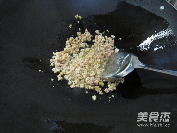 Fried Minced Pork with Peas recipe