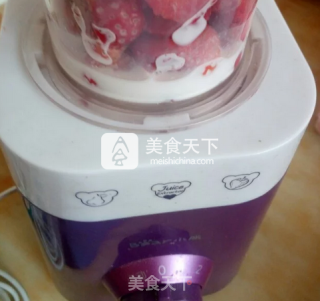 Strawberry Milkshake recipe