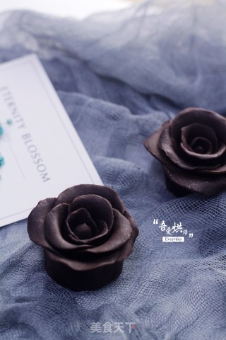 Noble and Glamorous-chocolate Rose recipe