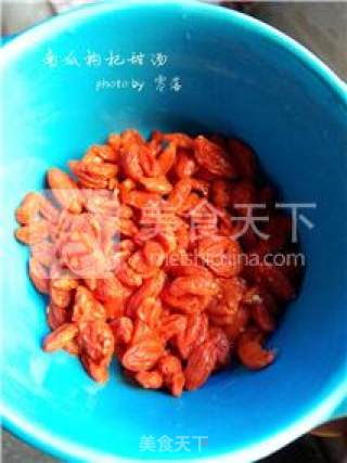 Pumpkin Goji Sweet Soup recipe