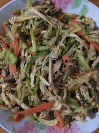Spicy Chicken Shredded with Cold Sauce recipe