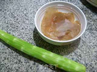 Lettuce Mixed with Jellyfish recipe