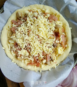 Bacon and Mushroom Pizza recipe