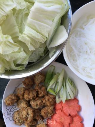 Cabbage Balls and Vermicelli in Clay Pot recipe