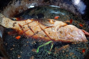 Huangshan Smelly Mandarin Fish that Can't Stop After One Bite recipe