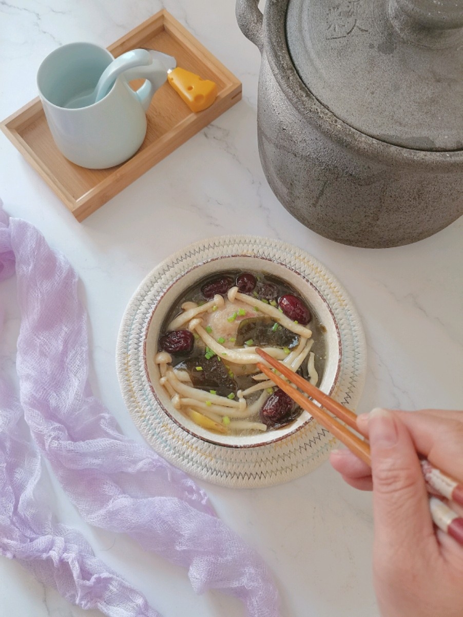 Stewed Duck Soup with Mushroom and Kelp recipe