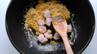 Salted Egg Yolk Braised Shrimp Tofu recipe