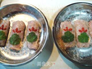 More Than One Year After Year-"thousands of Old Men Banquet and Offer Fish at The Palace Gate" recipe