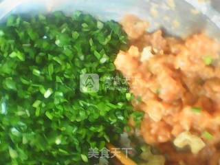 Purple Sweet Potato and Leek Minced Buns recipe